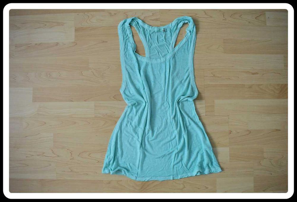 Zestaw ubrań damskich 40 L kolorowe na lato