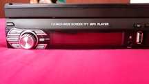 Rádio automóvel com USB