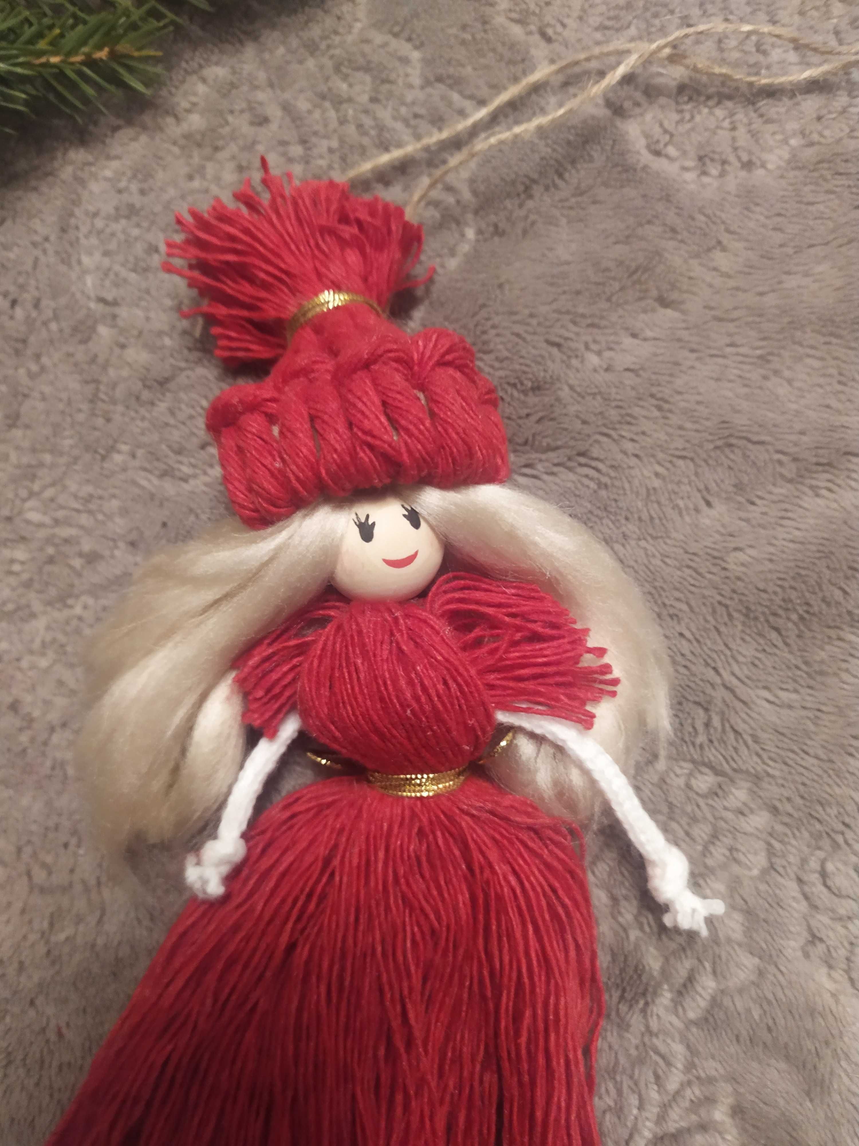 Zimowa laleczka na choinkę czapka makrama handmade prezent święta