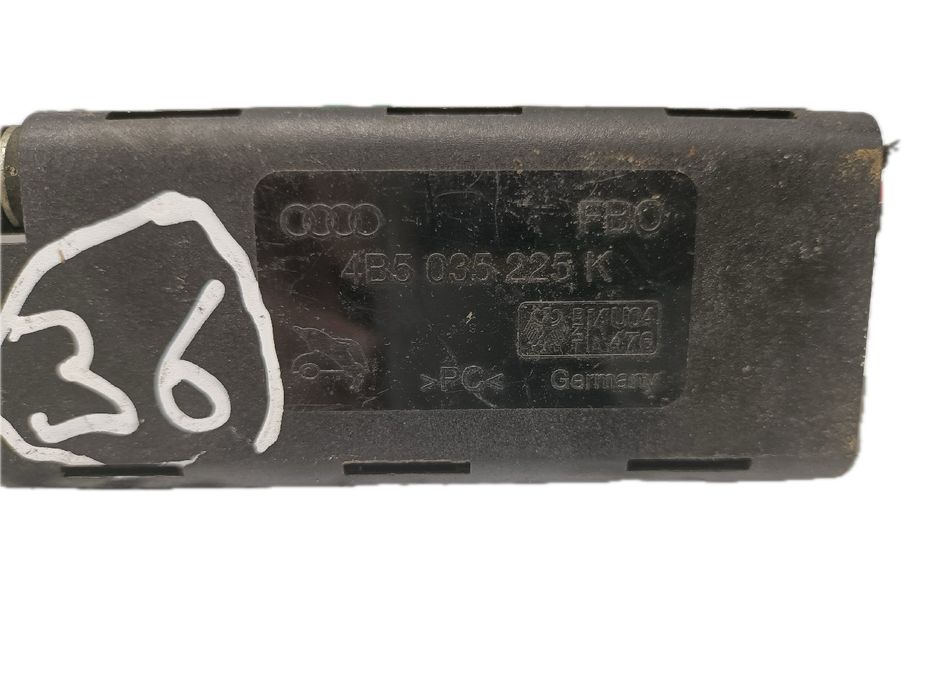 Amplificador de antena AUDI A6 (4B2, C5)