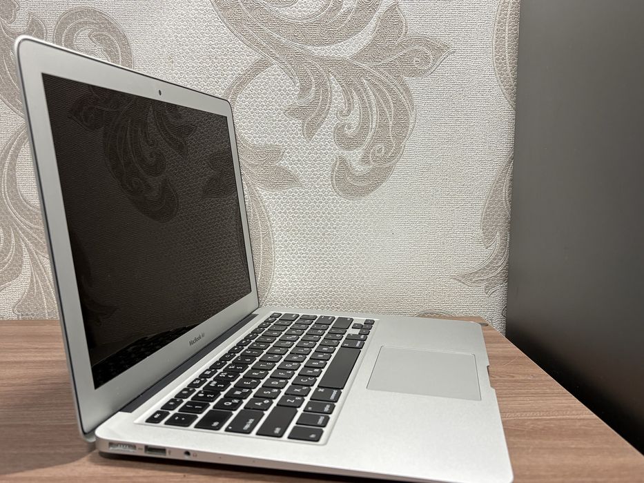 Apple MacBook Air 13 2015 core i5/4gb/128gb a1466  ноутбук