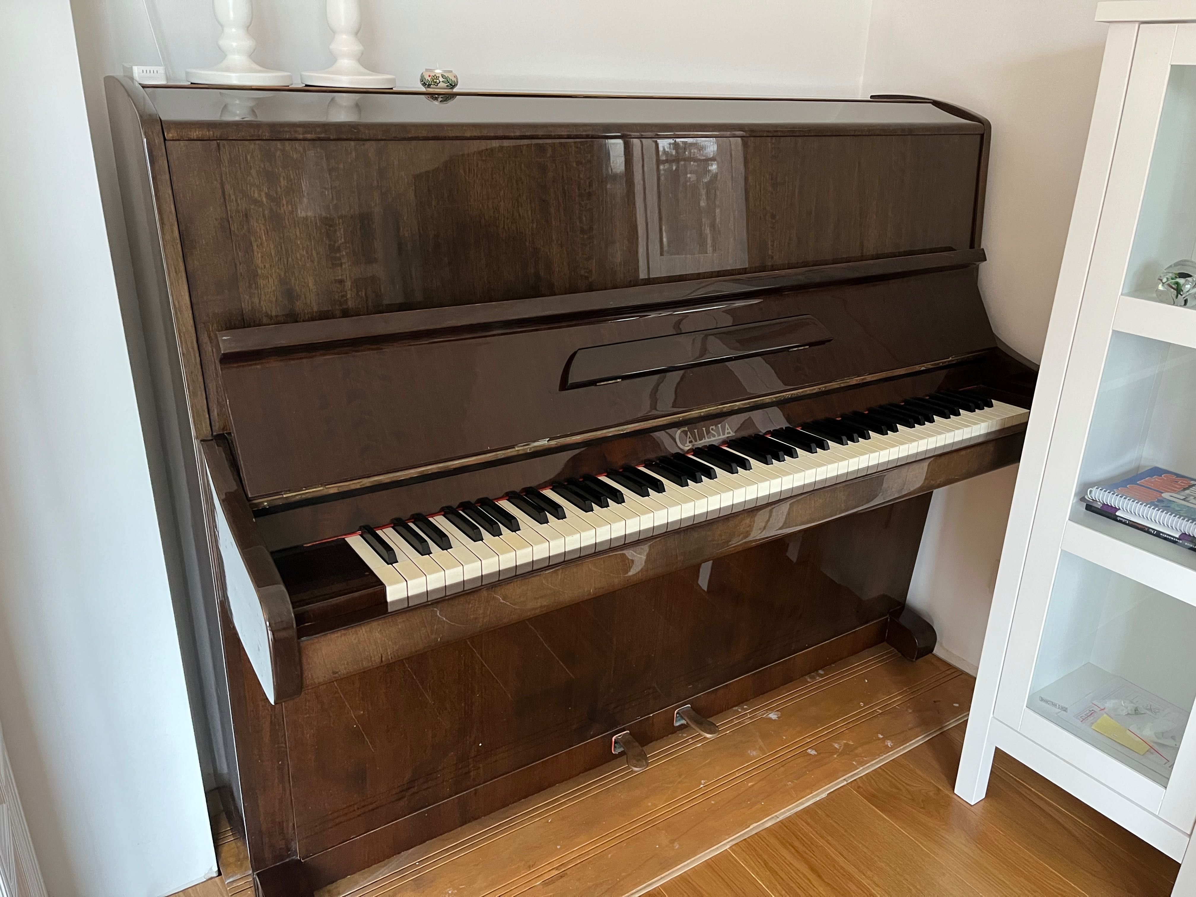 Pianino Calisia w bardzo dobrym stanie
