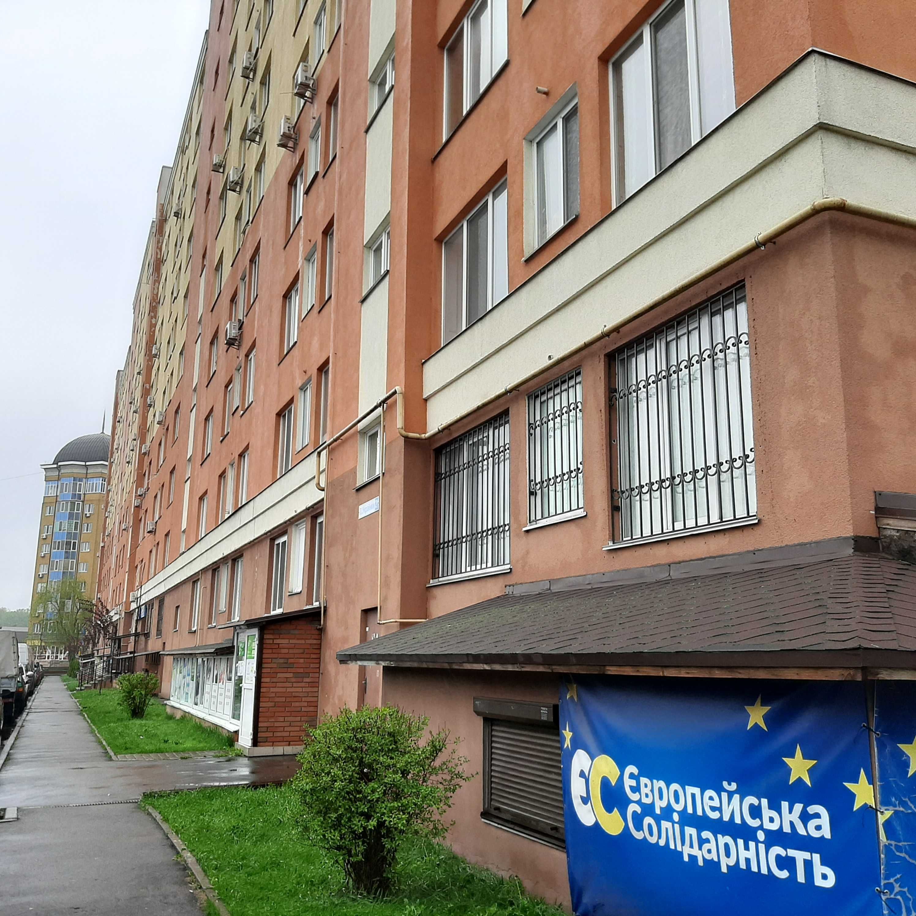 Продаж приміщення 47 м2 в центрі Вишневого, вул. Л.Українки