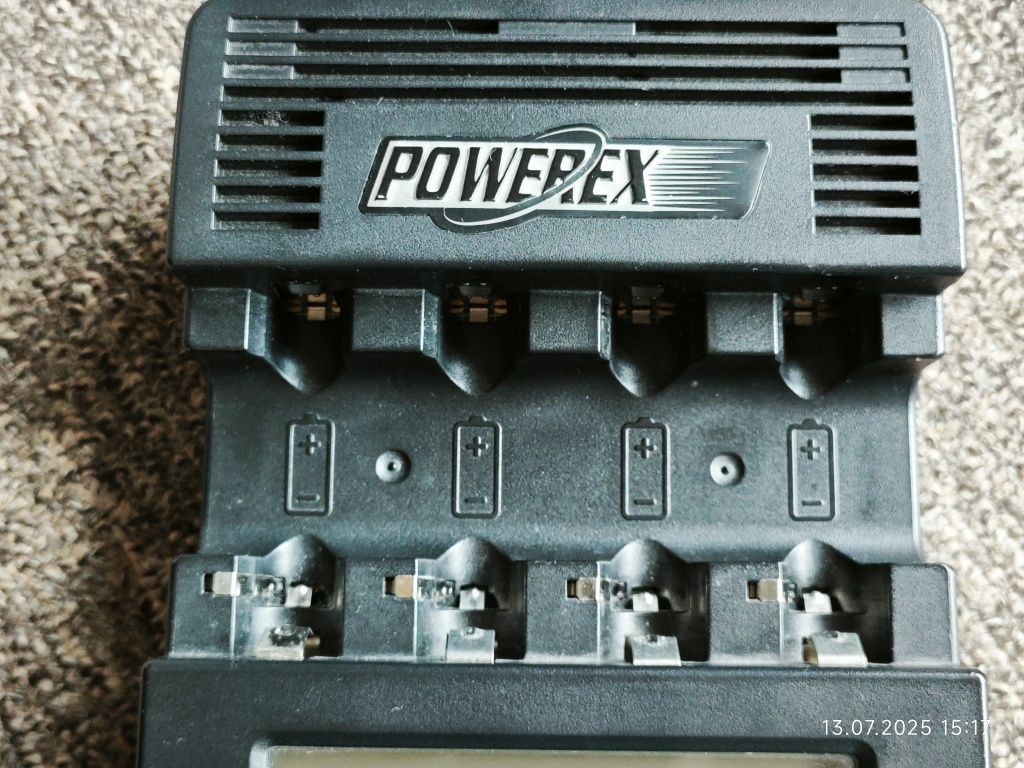 Ładowarka smart MAHA MH-C9000 powerex inteligentna NiMh
