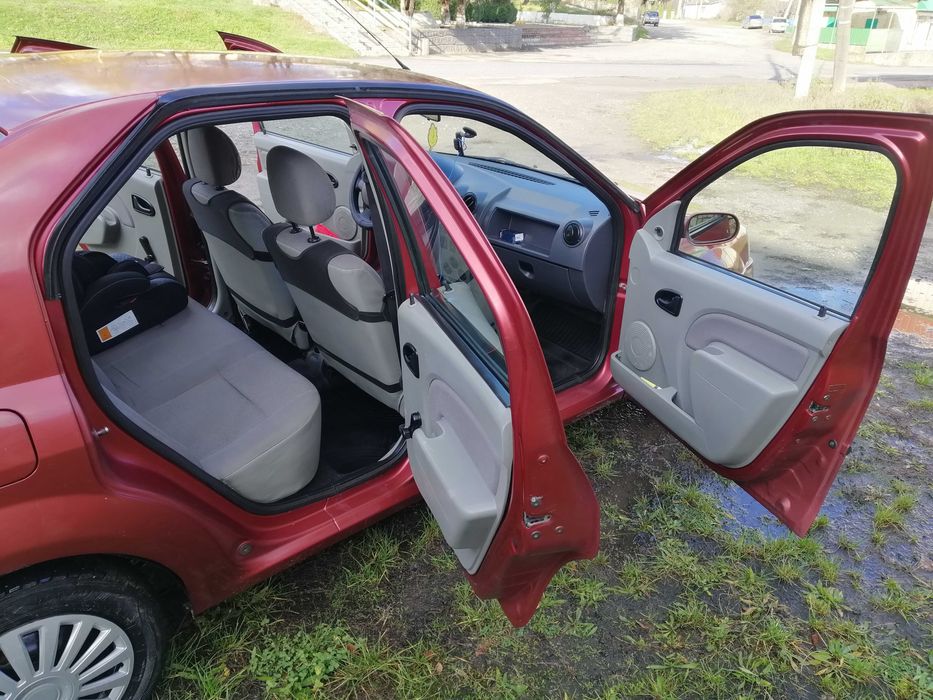 Dacia Logan 2007року 1.4л Газ 4го покоління седан