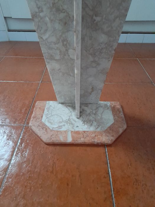 Mesa de encostar de pedra verdadeira