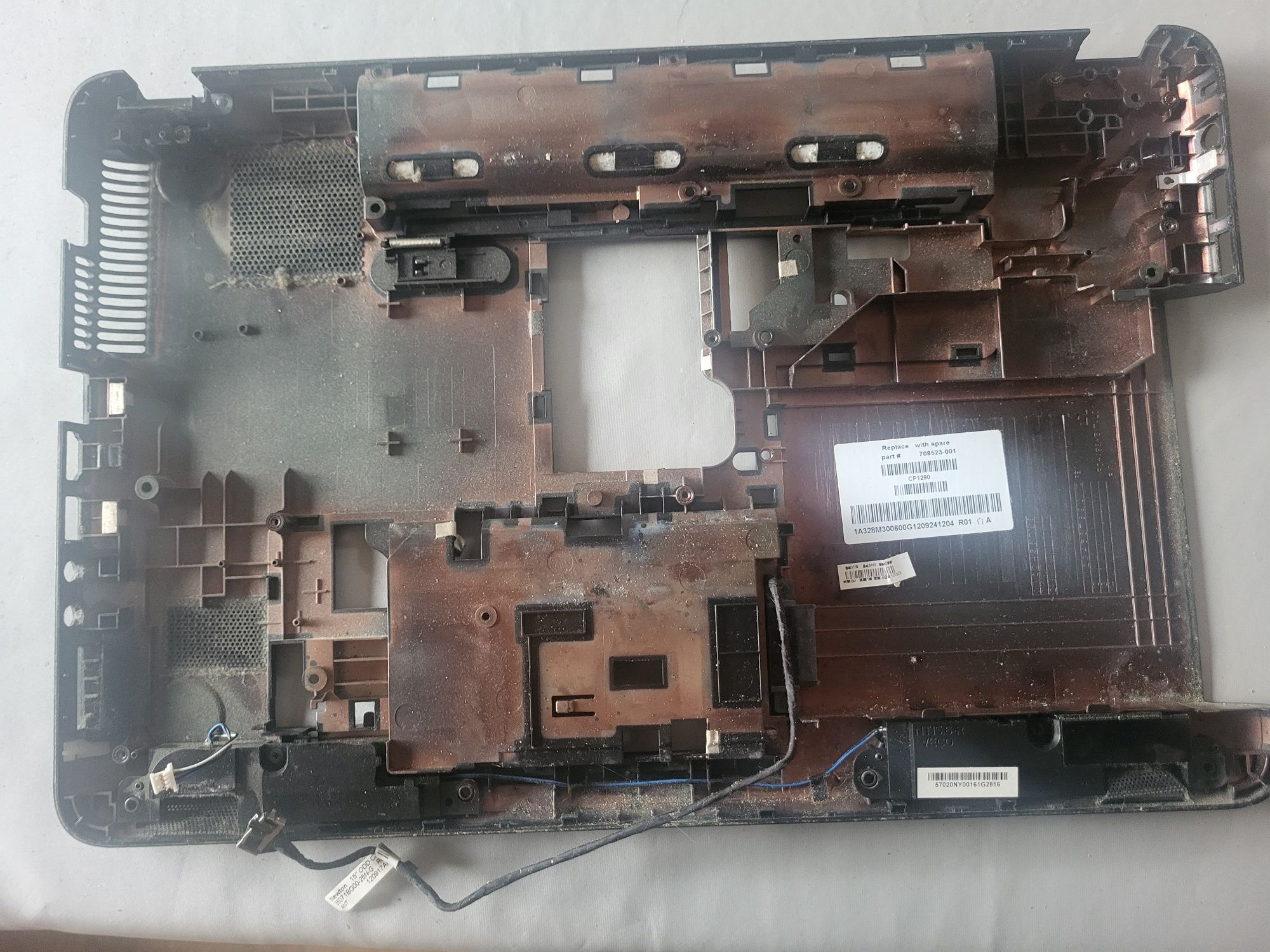 Sprzedam dolną obudowę do Laptopa HP COMPAQ CQ58