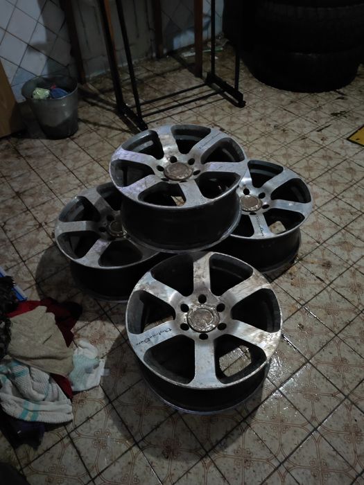 Продам диски на Паджеро вагон 4