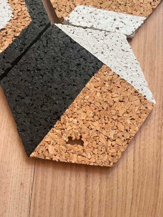 Dekoracja ozdoba korkowa na ścianę podstawka pod kubek heksagon diy