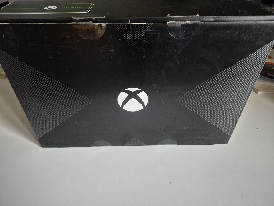 Konsola xbox one Project scorpio plus pad Elite v1