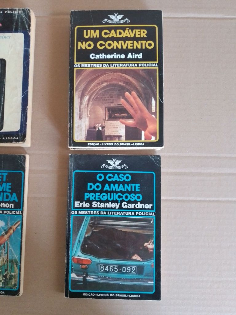 Livros policiais da "Colecção Vampiro'"