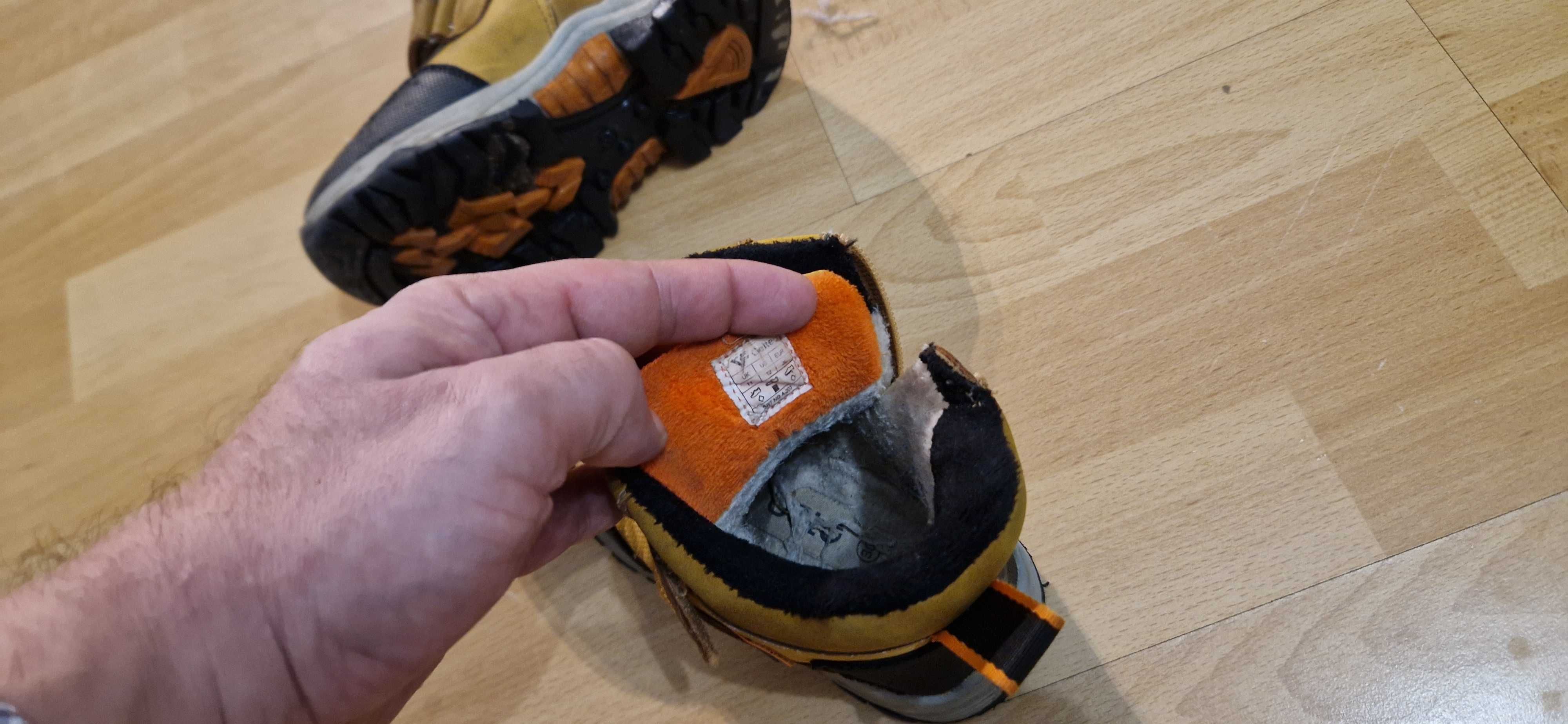 Buty dzieciece sniegowce  zimowe ocieplane kozaki chłopięce dl chłopca