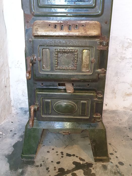 Zabytkowa koza niemieckiej   marki CORA