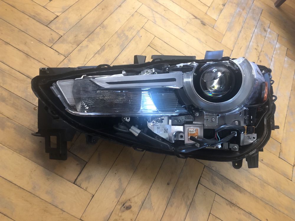 Ліва фара з AFS mazda cx-5