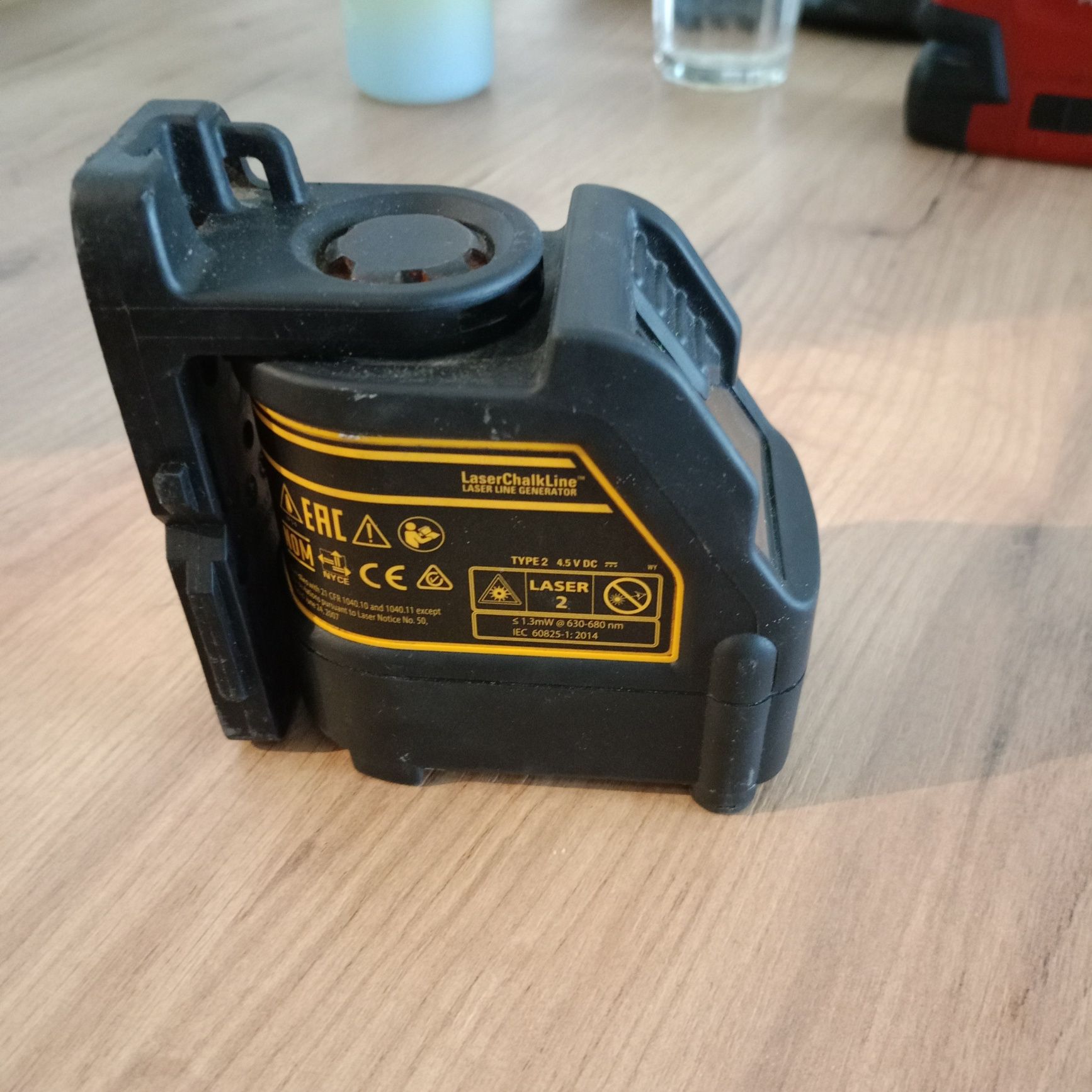 Laser krzyżowy DeWalt