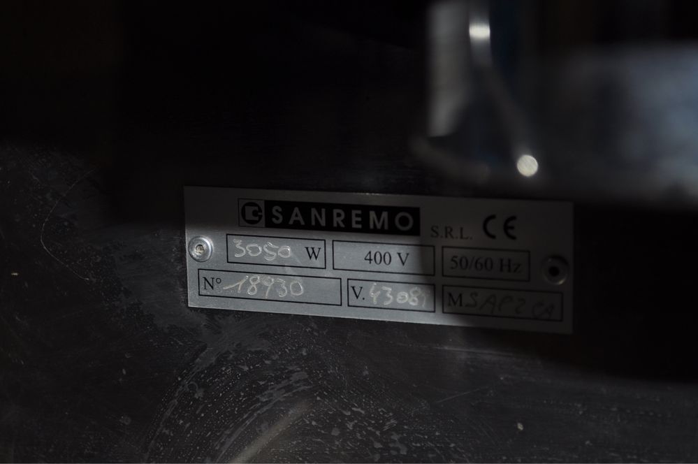 Ekspres ciśnieniowy Sanremo+ młynek