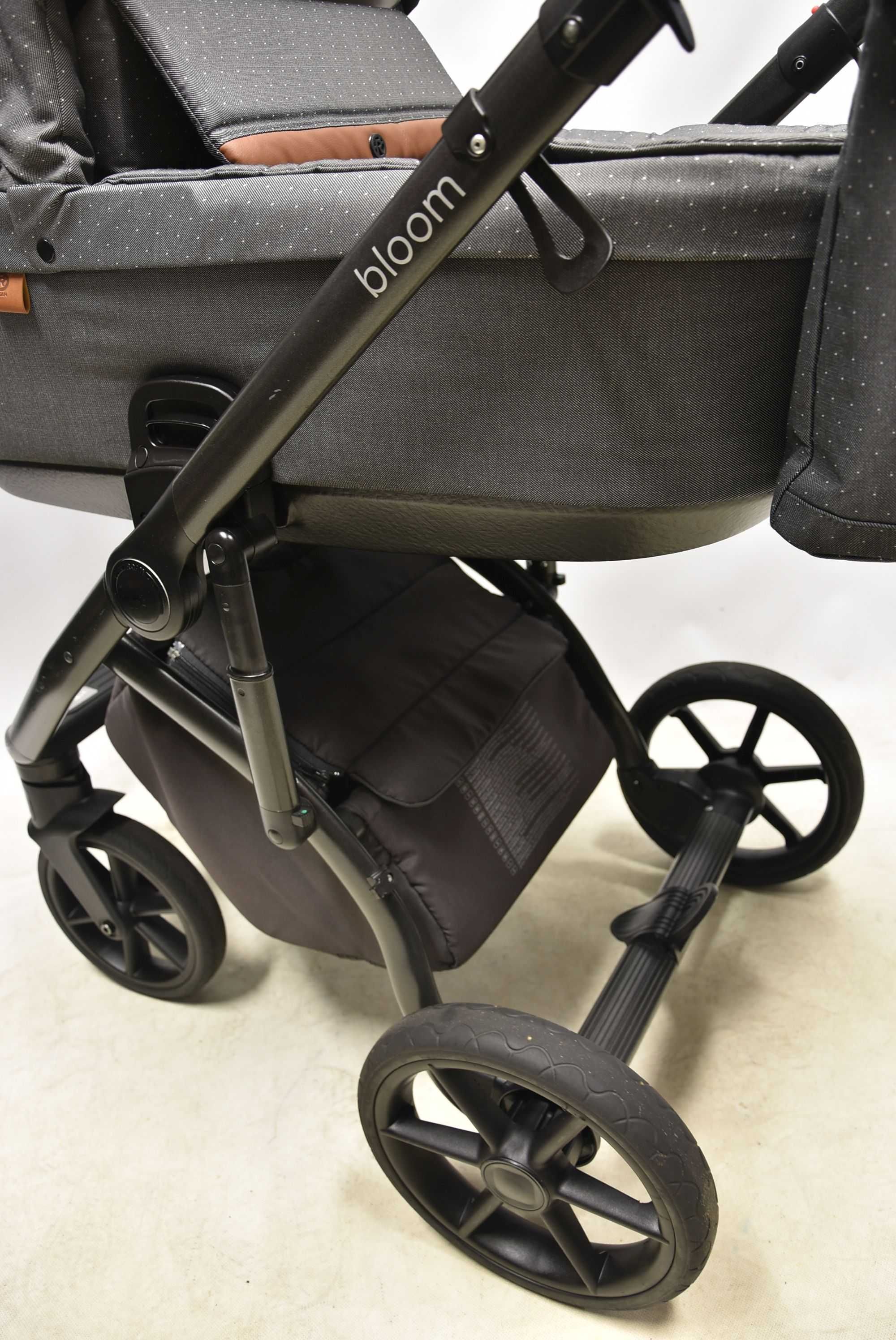 Roan Bloom 3w1 z fotelikiem Avionaut Pixel 0-13kg - DARMOWA WYSYŁKA!