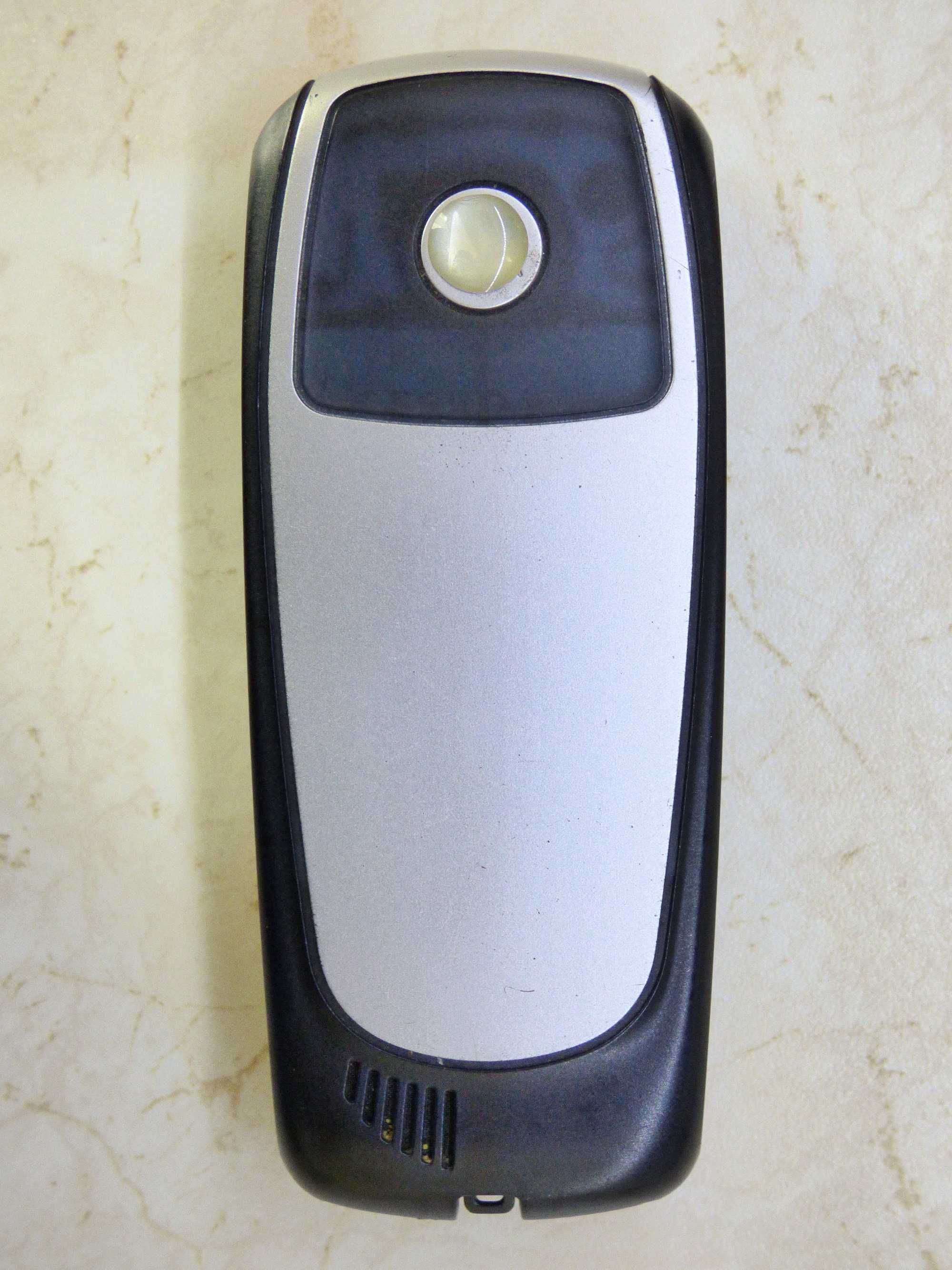 MOTOROLA Milestone (Droid|A853) + C385