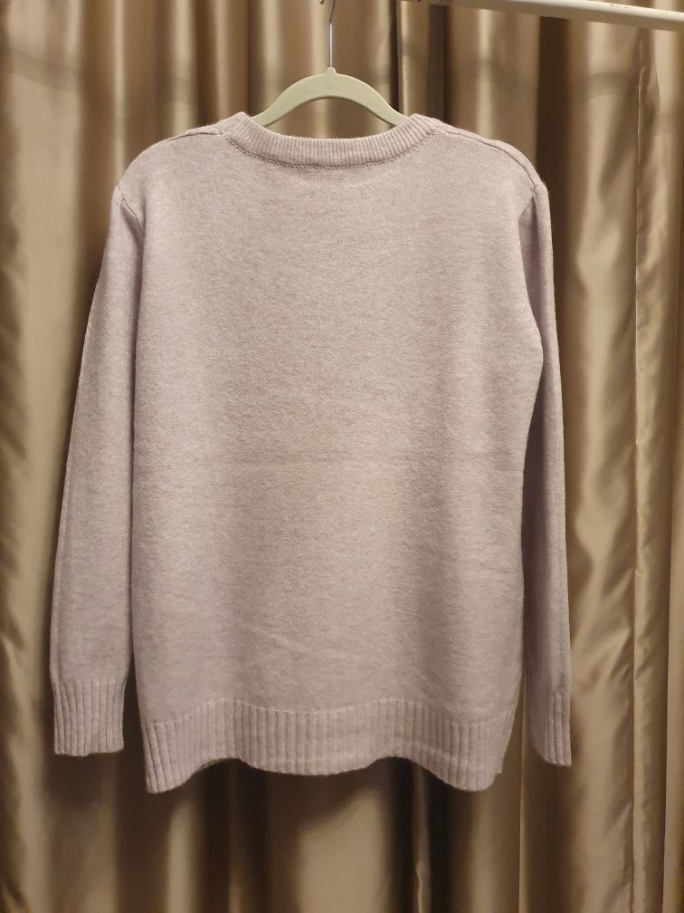 Jasnofioletowy sweter