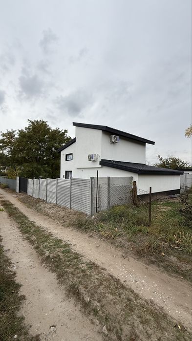 Продам новый  Дом район чайки