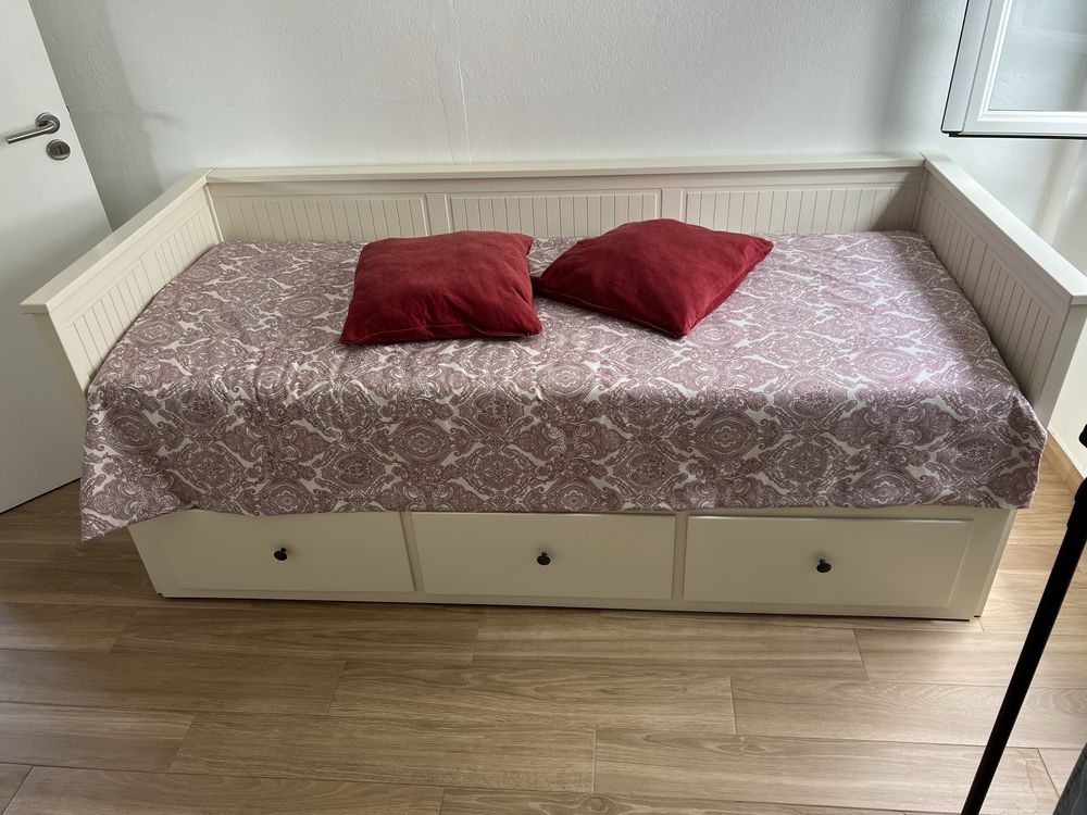 Cama indiv/dupla c/3 gav/2 colchões