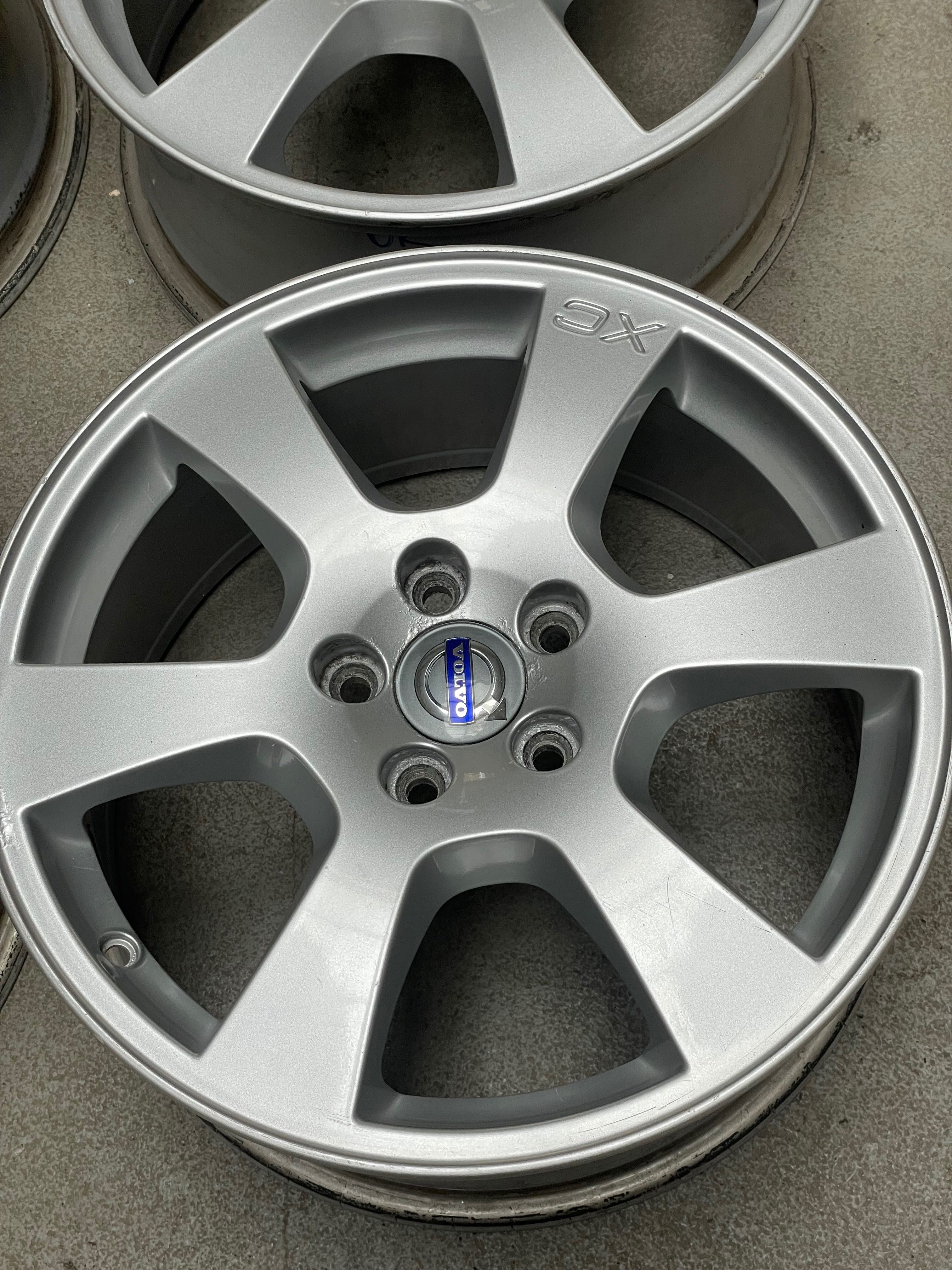 Felgi aluminiowe Volvo xc60 xc70  17”