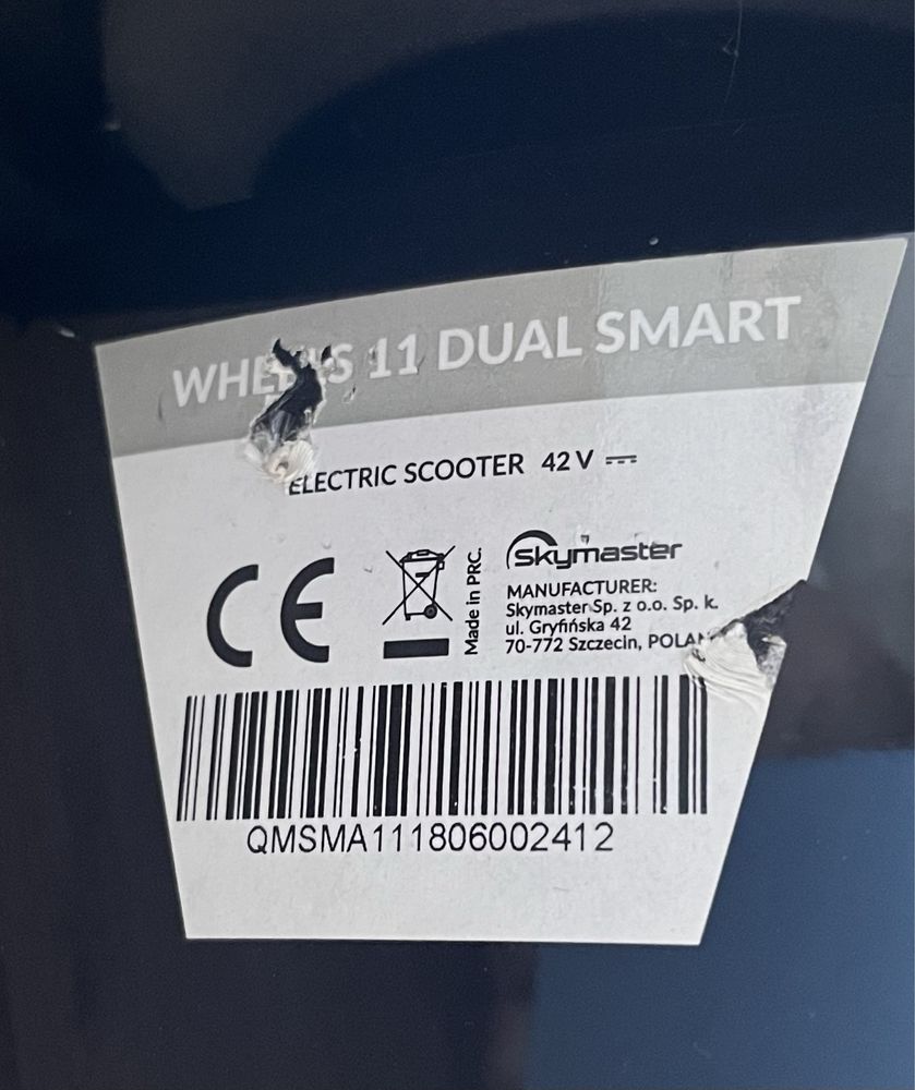 Sprzedam deskorolkę elektryczną z głośnikiem