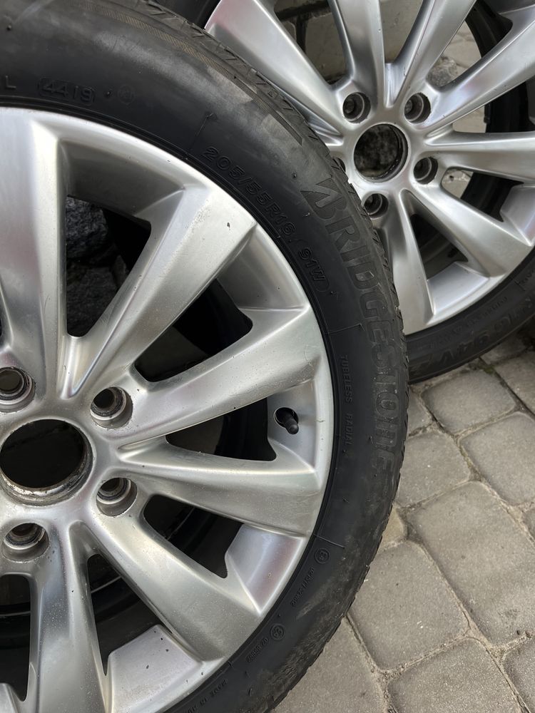 Продам комплект колес 205/55 R16