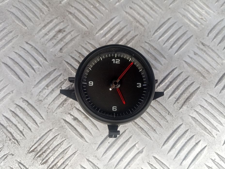 Годинник Porsche Cayenne 9Y0 Порш Каєн Порше Каен Розборка часи