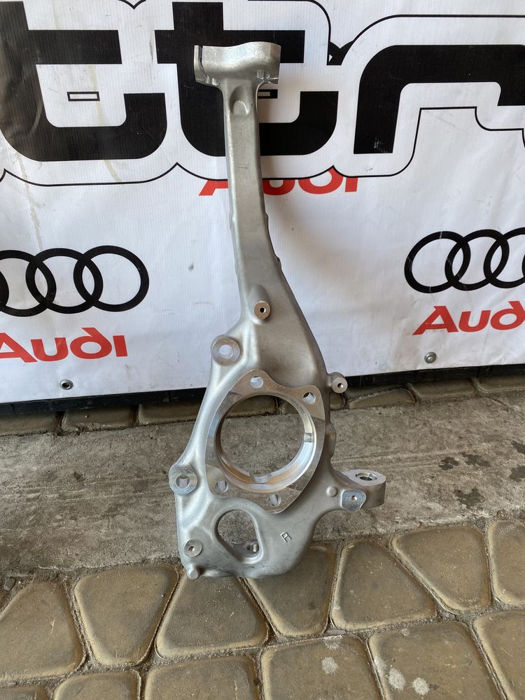Цапфа поворотний кулак Audi A4 B8 / A5 / Q5 /A6  4G0407254B 4G0407253B