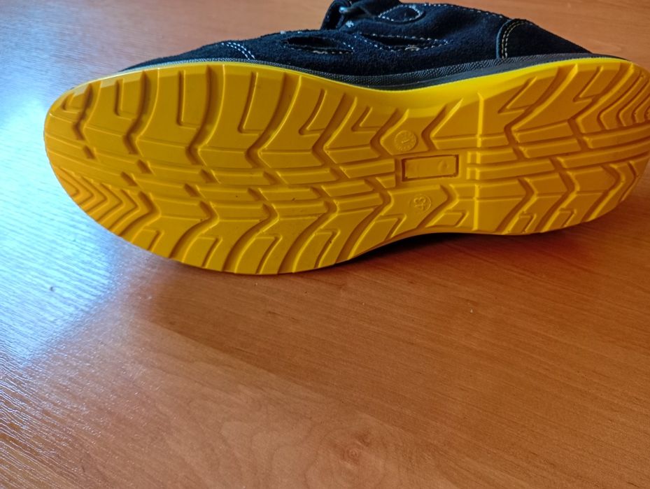 Sandały ochronne vm nowe rozmiar 43 z blachą