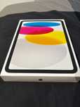 iPad APPLE (11'' - 128 GB - Wi-Fi - Prateado)