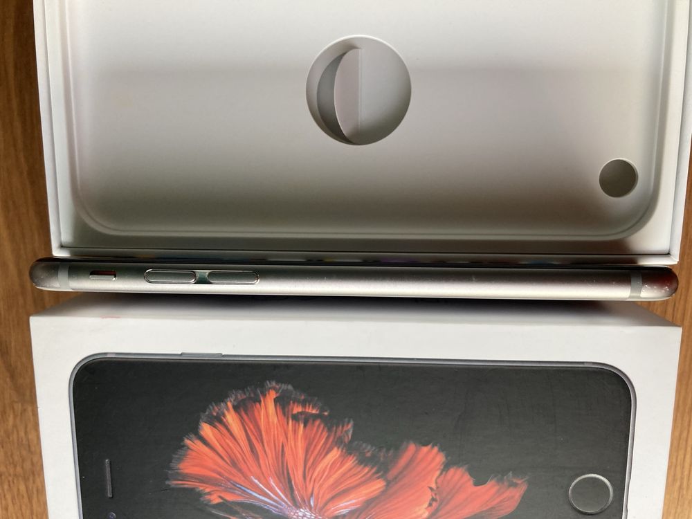 iPhone 6s 32GB Space Gray