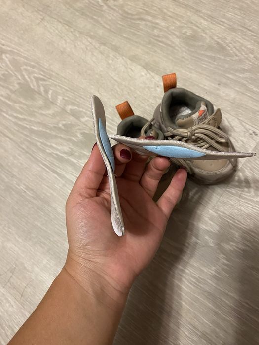 Кросівки дитячі