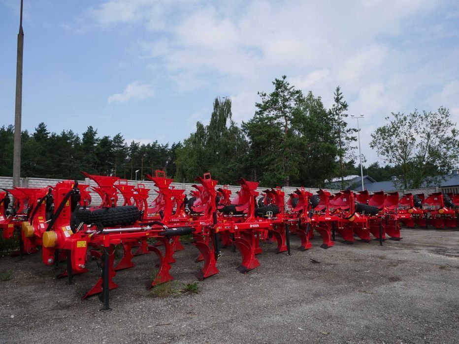 Pług Obracalny Obrotowy KM80 2+,2+1, 3+, 3+1, 4+ AKPIL