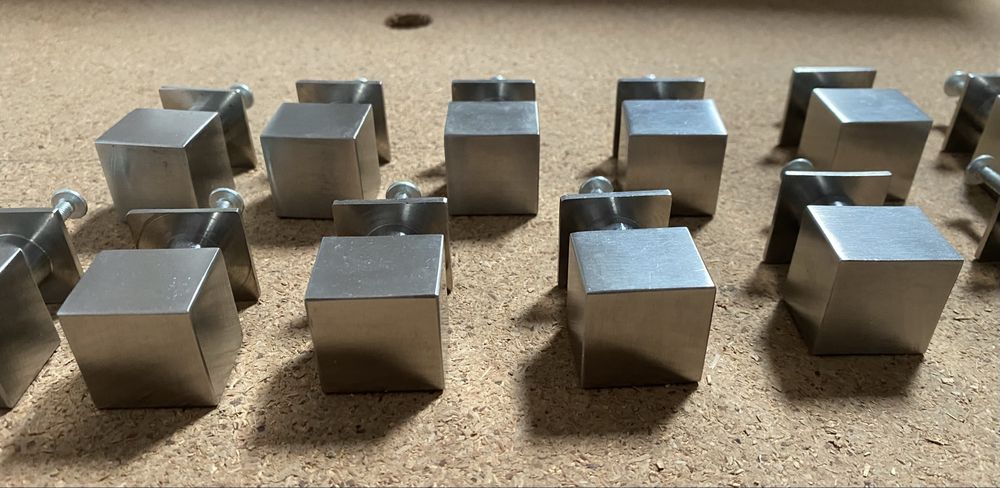 Puxadores de aluminio