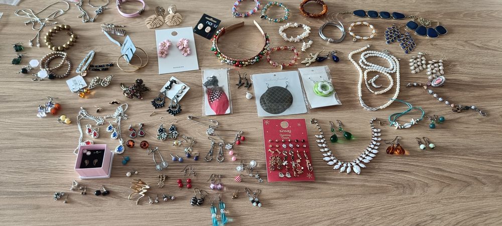 20 par kolczyków świątecznych sztyftów nowe Sinsay! Mikołaj, choinka