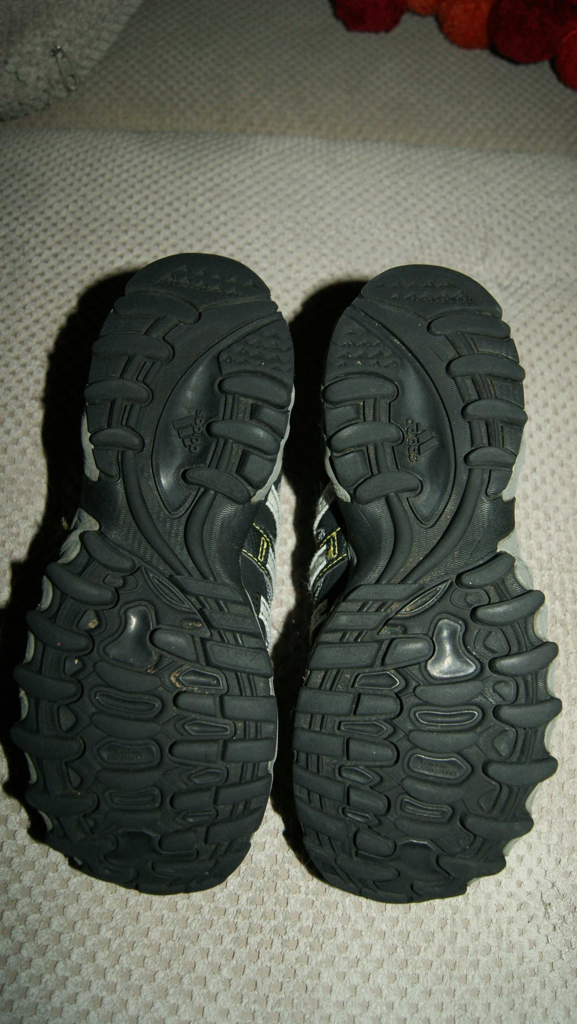 Buty Adidas r.32 dziecięce