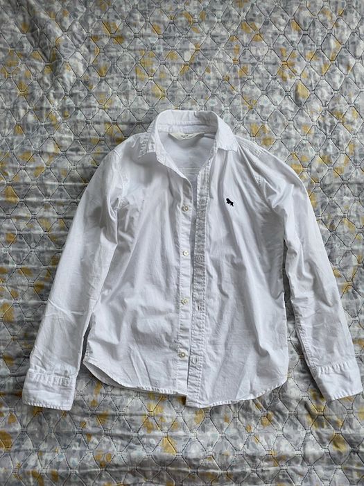 Na sprzedaż dziecięca biała koszula H&M