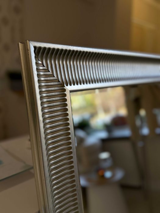 Eleganckie duże lustro 128x89,5 cm – salon SPA lub wnętrza glamour