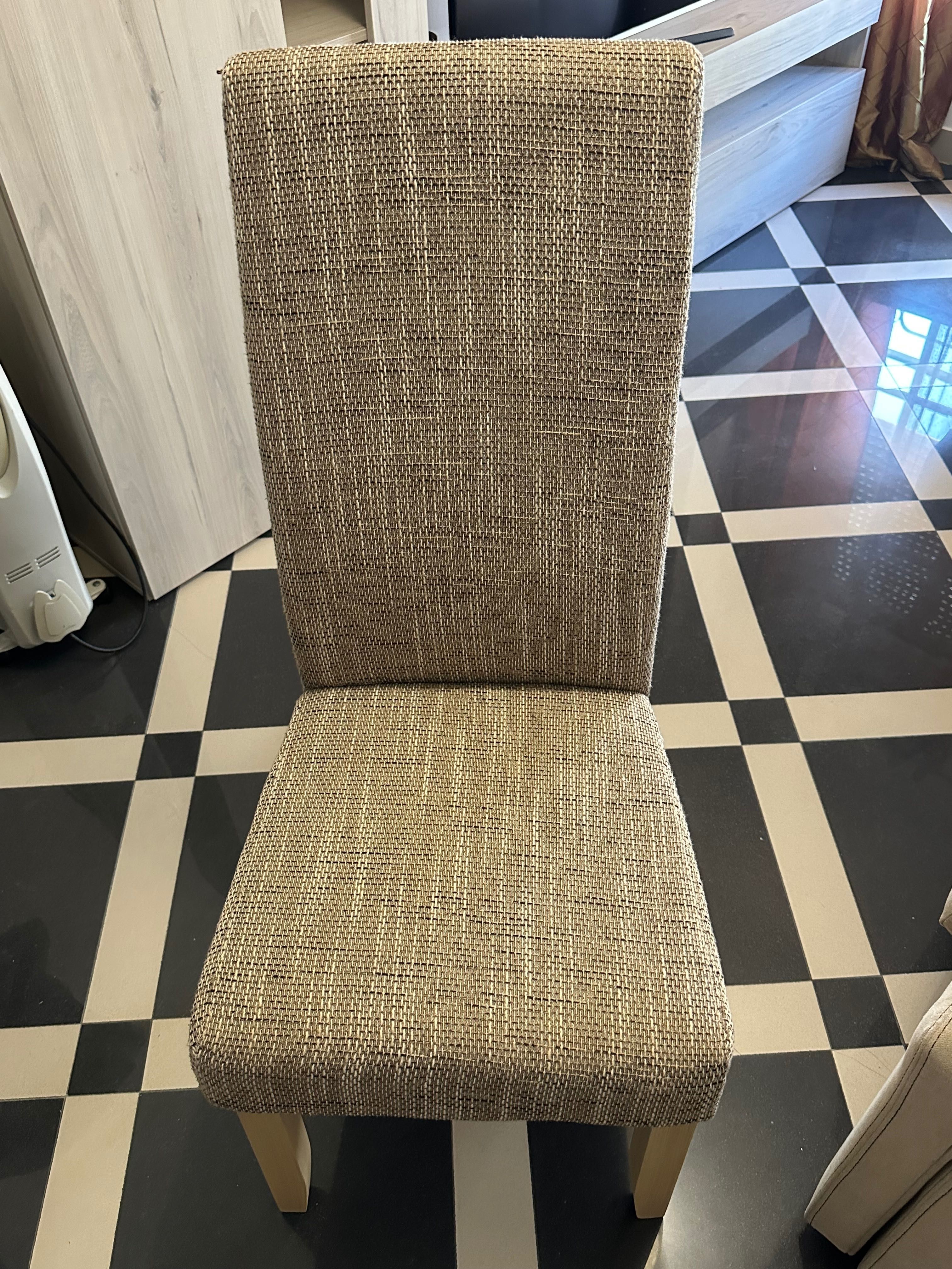 Mesa de sala jantar extensivel com 4 cadeiras