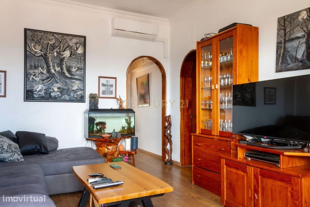 4 Apartamentos T1 + 3 Lugares de Garagem na Zona do Príncipe Real no C