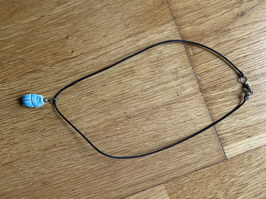 Fios com Amuletos