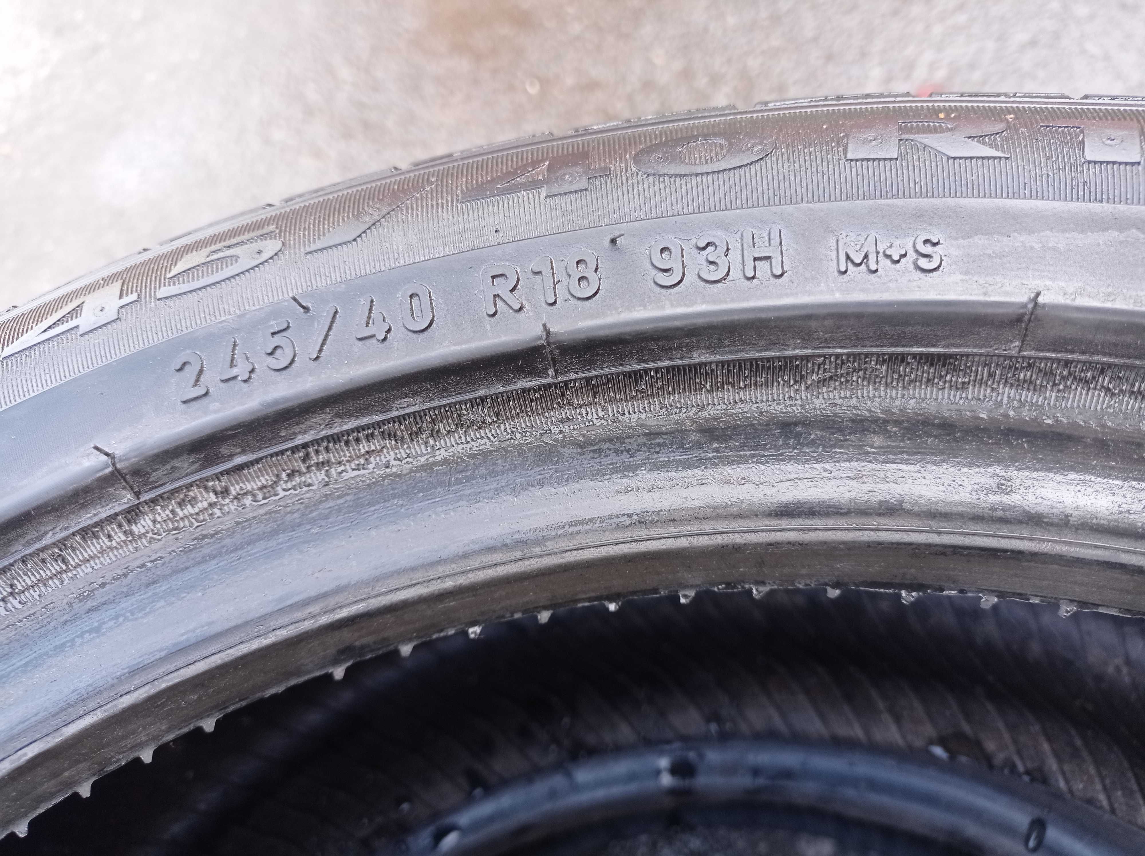 Пара летней резины Pirelli Cinturato P7 245/40 R18