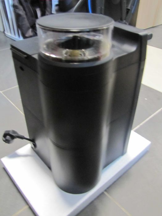 Ekspres do kawy z młynkiem na kawę ziarnistą Klarstein Aromatica