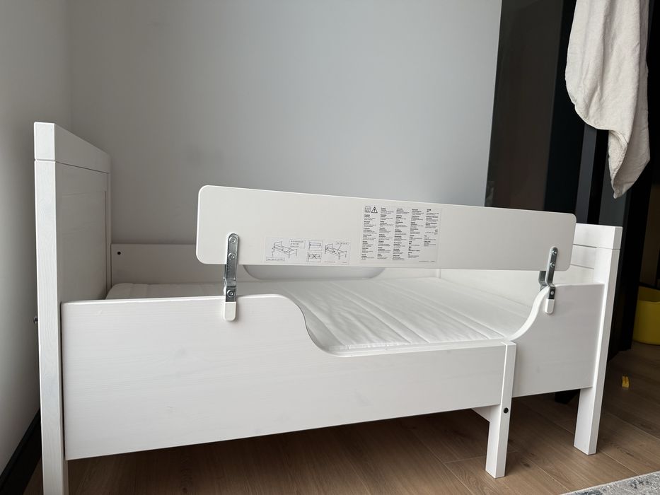 Łóżko dziecięce IKEA SUNDVIK + materac + barierka – stan idealny