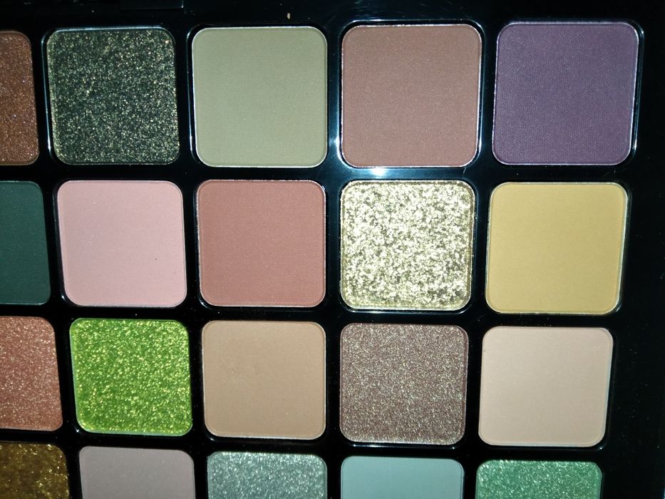 Nyx Ultimate Utopia paleta cieni