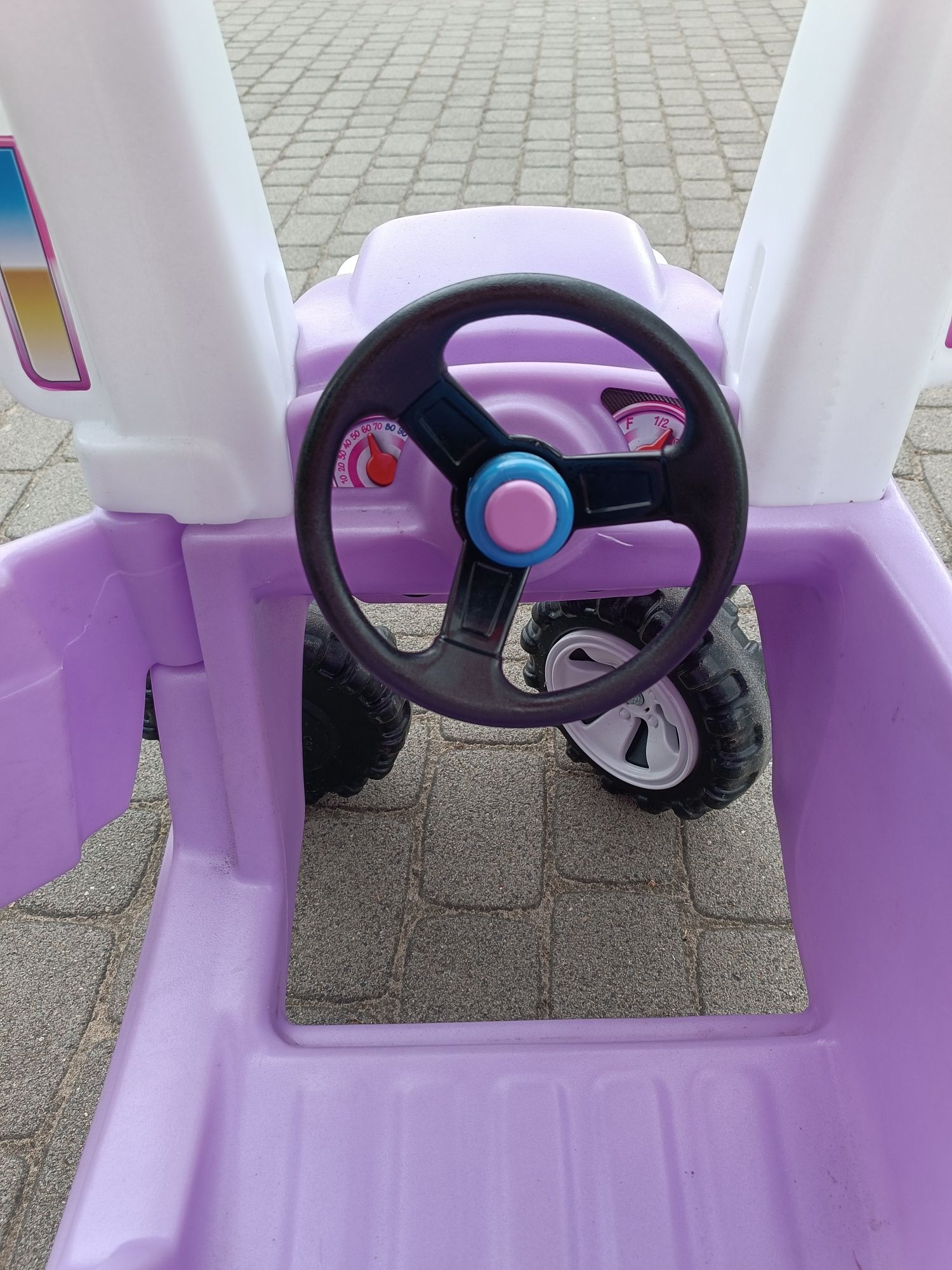 Jeździk little tikes terenowy