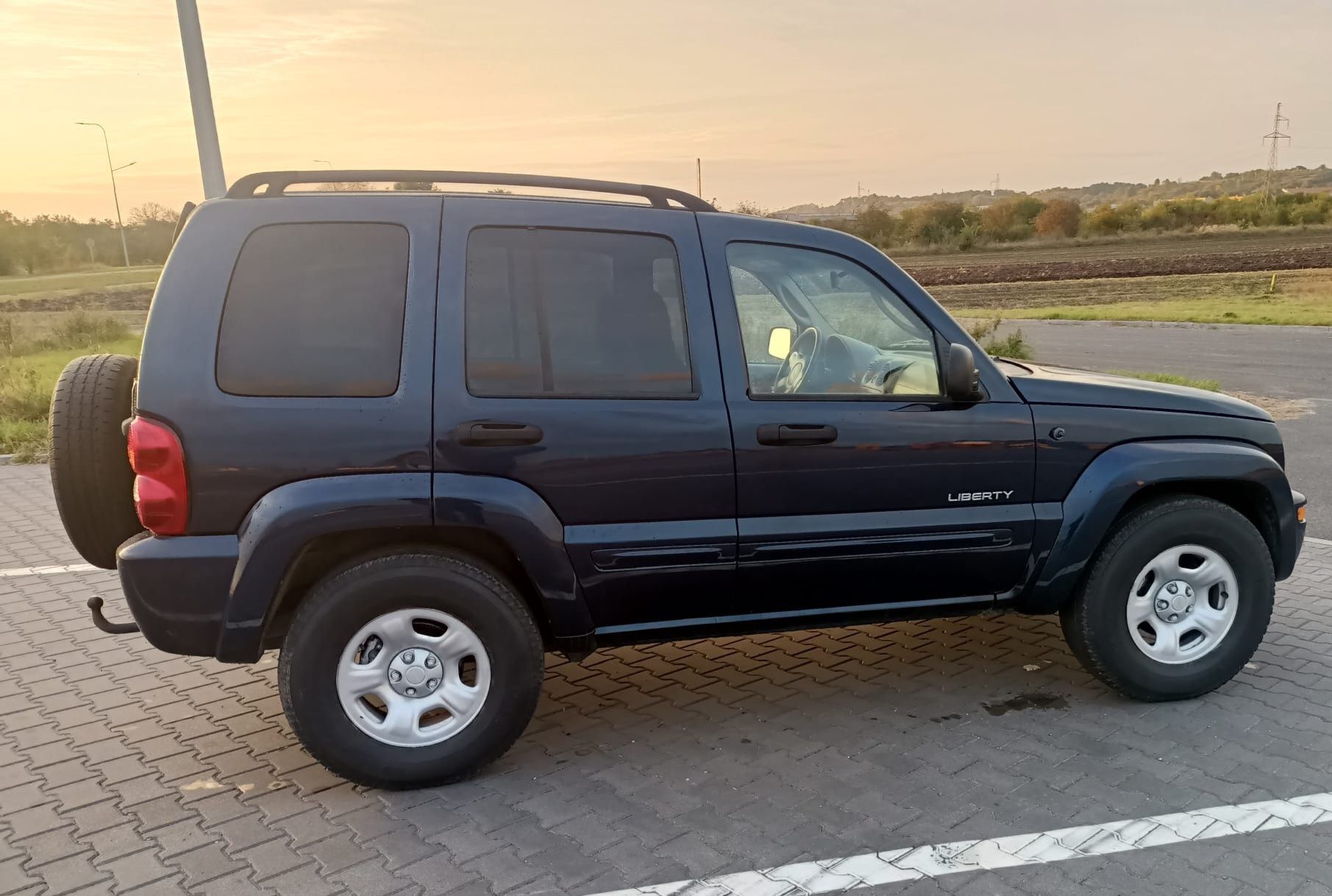 Jeep Liberty 2004 r., HAK, LPG, 4x4