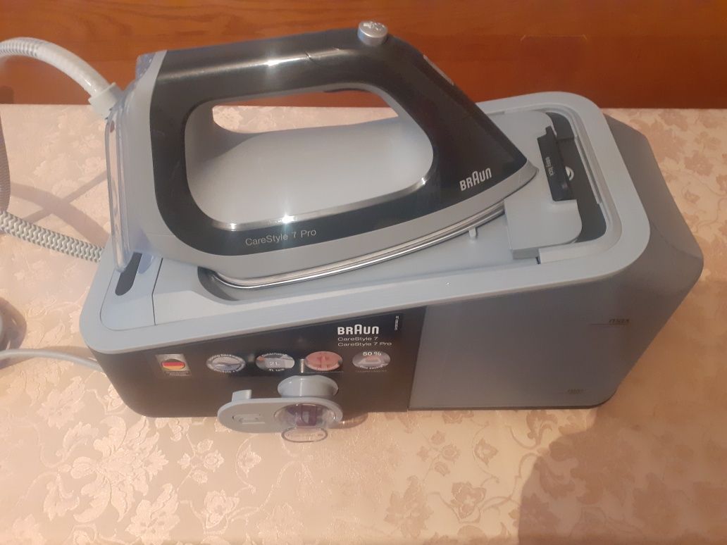 Праска з парогенератором Braun CareStyle 7 Pro IS 7056 ВК